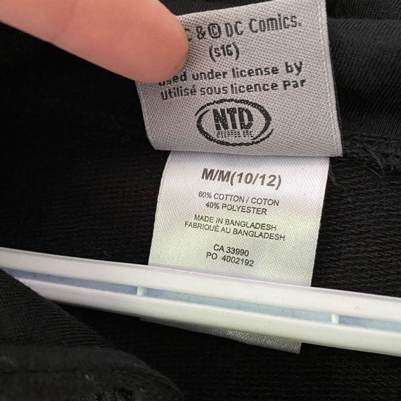 Batman hoodie size M 10-12 - Picture 4 of 4